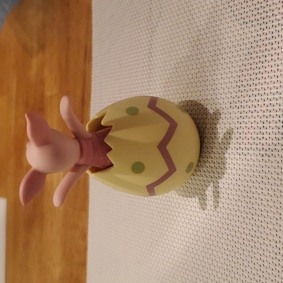 Pooh & Friends by Disney - Picture 3 of 5